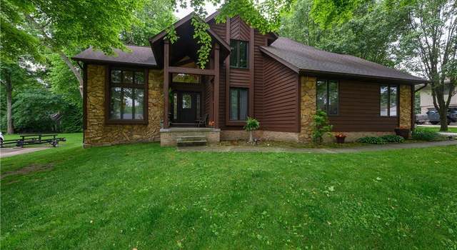 Photo of 3950 Glenoak Dr NE, Louisville, OH 44641