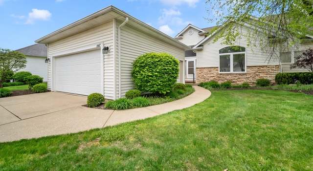 Photo of 447 Muirfield Dr, Highland Heights, OH 44143
