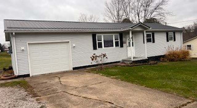 Photo of 3864 School House Rd, Little Hocking, OH 45742