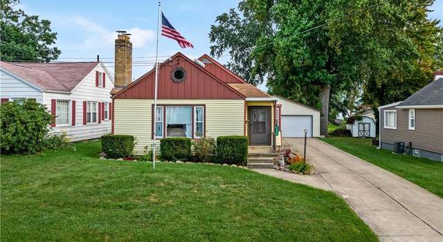 Photo of 2524 Schuler Ave NW, Massillon, OH 44647