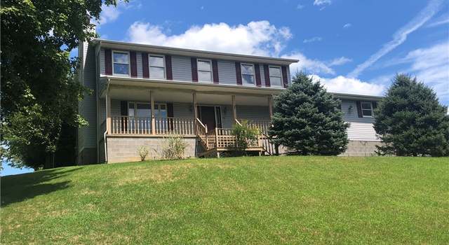 Photo of 102 Pleasantview Dr, Weirton, WV 26062