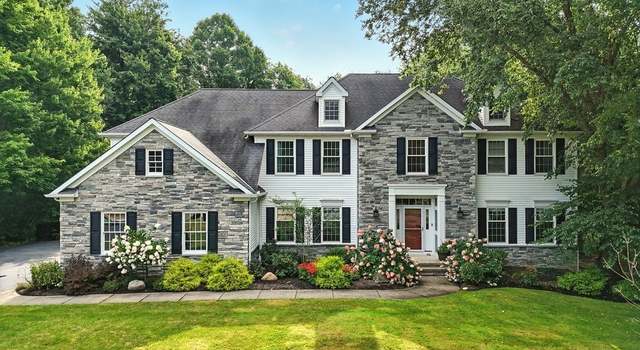Photo of 17291 Buckthorn Dr, Chagrin Falls, OH 44023