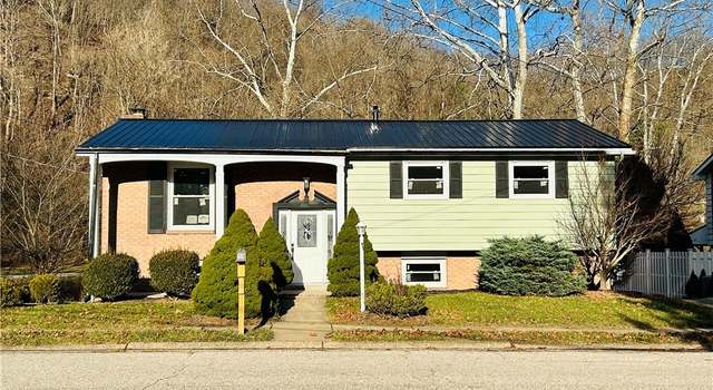 Photo of 100 Lisa Ct, Weirton, WV 26062