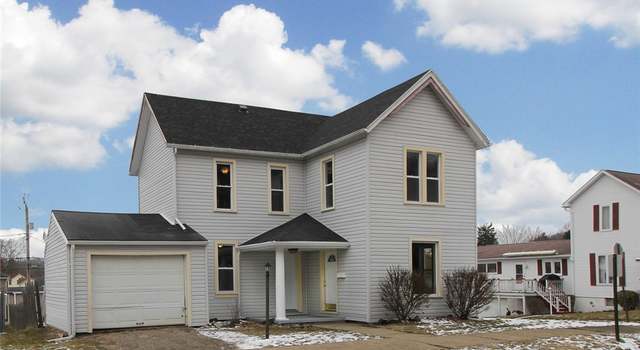 Photo of 641 N 3rd St, Dennison, OH 44621