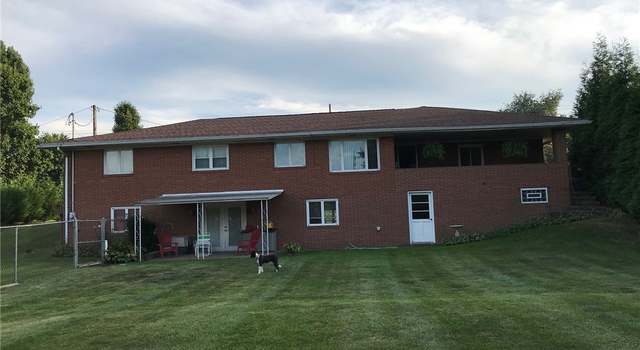 Photo of 311 SW Commercial Ave, New Philadelphia, OH 44663