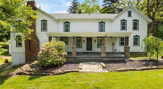 Photo of 2132 Martin Rd, Mogadore, OH 44260