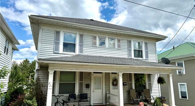 Photo of 221-223 S Gardner St, Barnesville, OH 43713