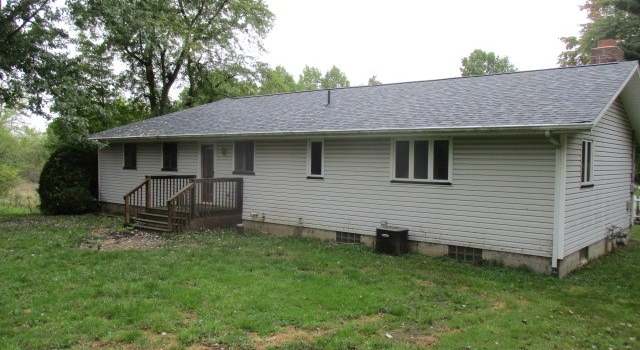 Photo of 549 E Pine Lake Rd, Salem, OH 44460