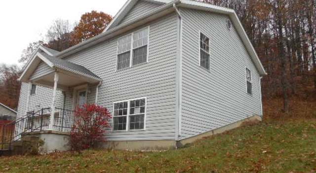 Photo of 3236 Heights Ln SE, Dennison, OH 44621