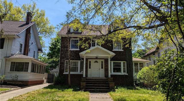 Photo of 2462 Euclid Heights Blvd, Cleveland Heights, OH 44106