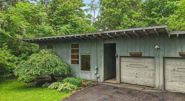 Photo of 7712 Blackford Dr, Chagrin Falls, OH 44022