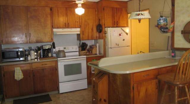 Photo of 37757 Butcher Rd, Leetonia, OH 44431