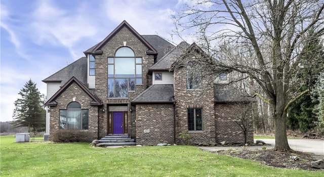 Photo of 23979 W Rim Dr, Columbia Station, OH 44028