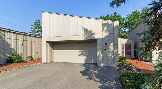 Photo of 663 Sonora Ct, Berea, OH 44017