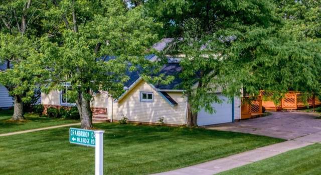 Photo of 1079 Cranbrook Dr, Highland Heights, OH 44143