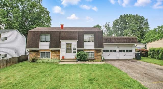 Photo of 4438-4440 Washington Square Dr, Austintown, OH 44515