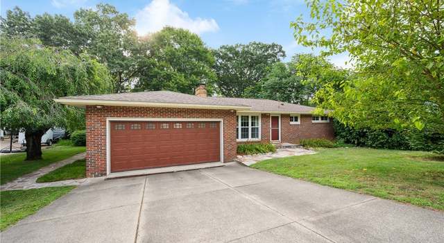 Photo of 5040 Coleman Dr, New Franklin, OH 44319