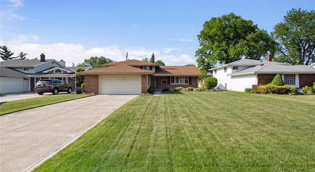 Photo of 25106 Mitchell Dr, North Olmsted, OH 44070