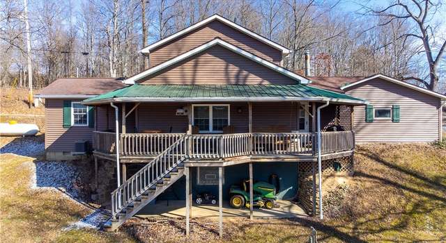 Photo of 78520 Lakeview Dr, Freeport, OH 43973