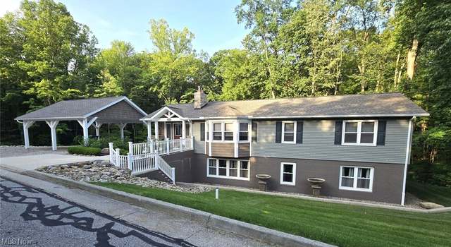 Photo of 11856 Plum Ridge Dr, Hiram, OH 44234