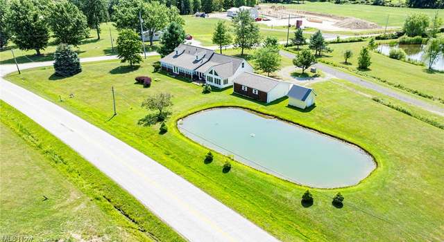 Photo of 2457 Sheffield Rd, Jefferson, OH 44047