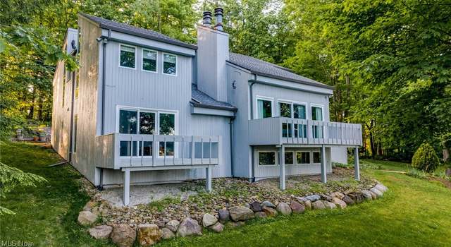 Photo of 1345 Mockingbird Dr, Kent, OH 44240