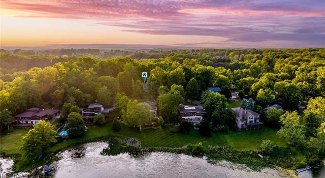 Photo of 1345 Mockingbird Dr, Kent, OH 44240