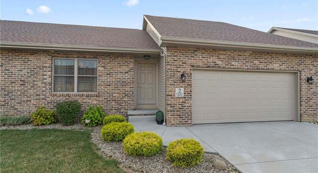 Photo of 2 Bayview Cir, Cortland, OH 44410