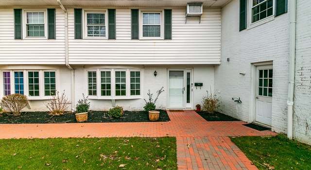 Photo of 7 Meadowlawn Dr #20, Mentor, OH 44060