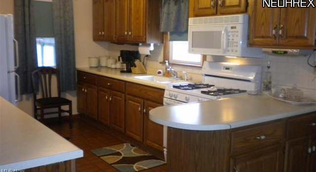 Photo of 376 E Wisconsin Ave, Sebring, OH 44672