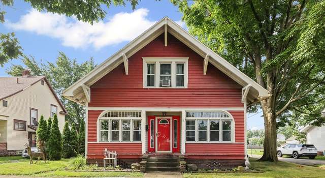 Photo of 204 E Broad St, Louisville, OH 44641