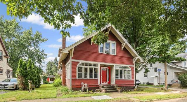 Photo of 204 E Broad St, Louisville, OH 44641
