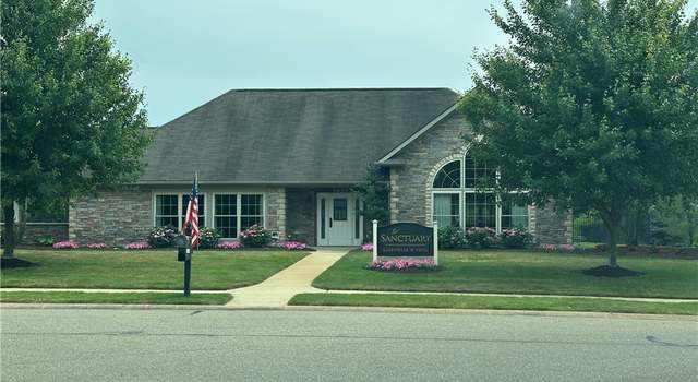 Photo of 1051 Laurel Green Dr NE, North Canton, OH 44720