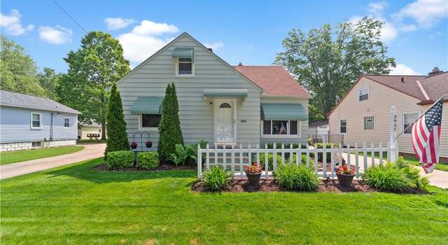 Photo of 3937 W 227th St, Fairview Park, OH 44126