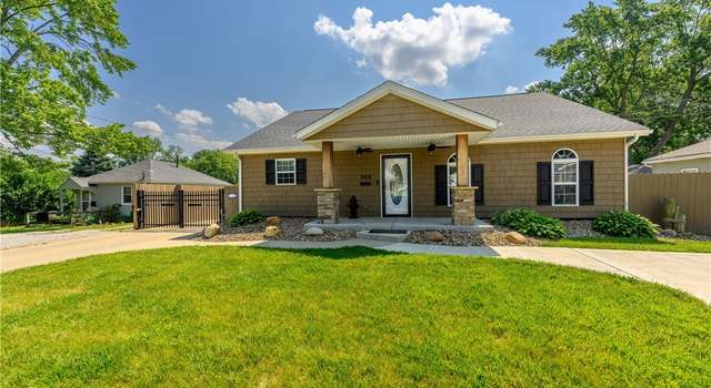 Photo of 308 Avis Ave NW, Massillon, OH 44646