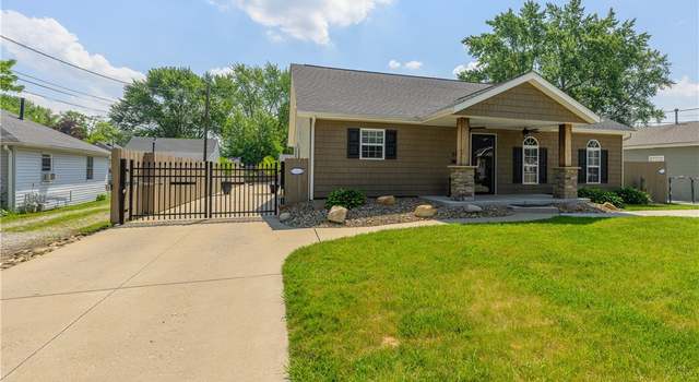 Photo of 308 Avis Ave NW, Massillon, OH 44646