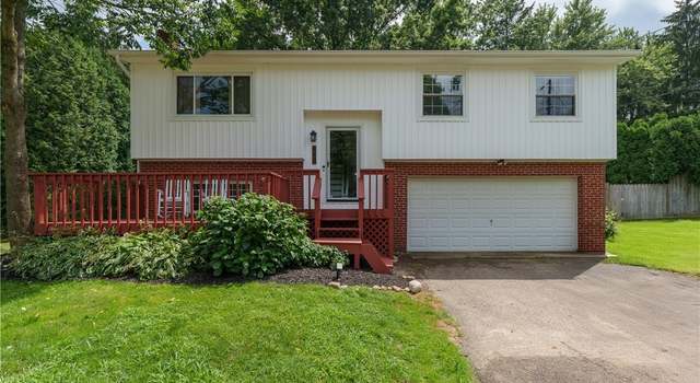 Photo of 840 Zeletta Dr, New Franklin, OH 44319