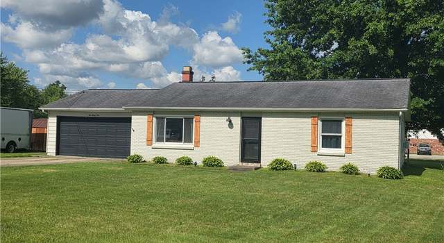 Photo of 221 S Elm St, Jefferson, OH 44047