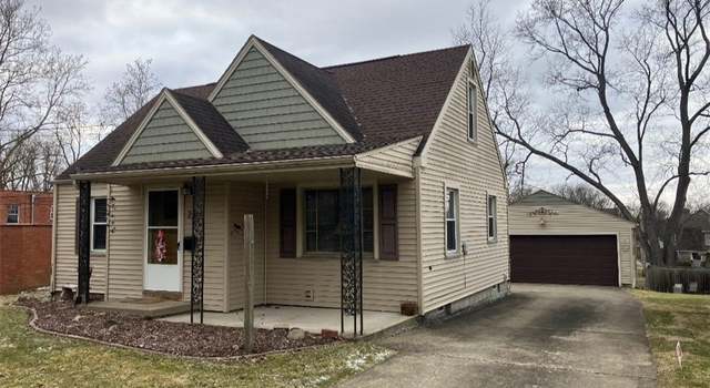 Photo of 28 Elmwood Dr, Hubbard, OH 44425