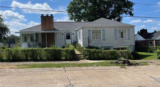 Photo of 915 Oxford Blvd, Steubenville, OH 43952