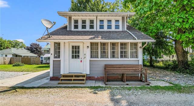 Photo of 5016 W Mapleton Beach Dr, Geneva On The Lake, OH 44041