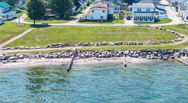 Photo of 5016 W Mapleton Beach Dr, Geneva On The Lake, OH 44041