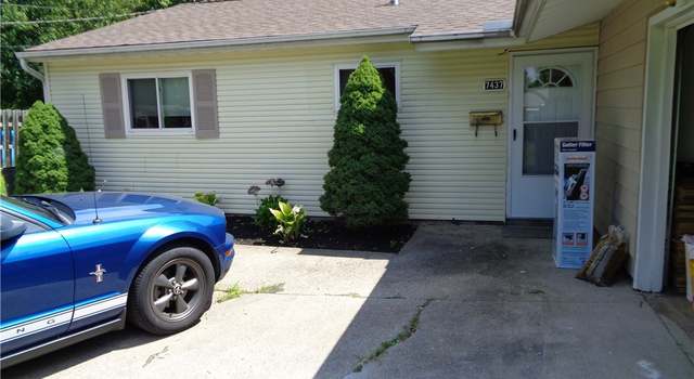 Photo of 7437 Davis Dr, North Ridgeville, OH 44039