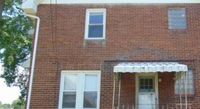 Photo of 730 N Uhrich St, Uhrichsville, OH 44683