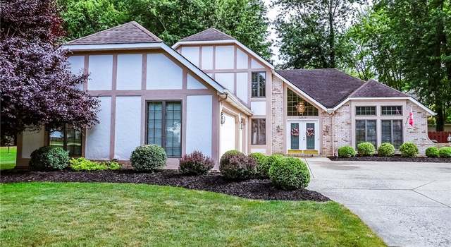 Photo of 26519 Bayfair Dr, Olmsted Falls, OH 44138