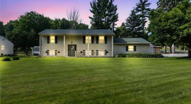 Photo of 2866 Midway NW, Uniontown, OH 44685