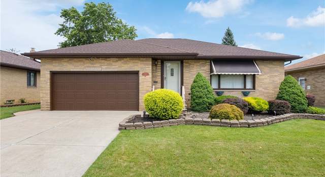 Photo of 4899 Autumn Ln, Cleveland, OH 44144