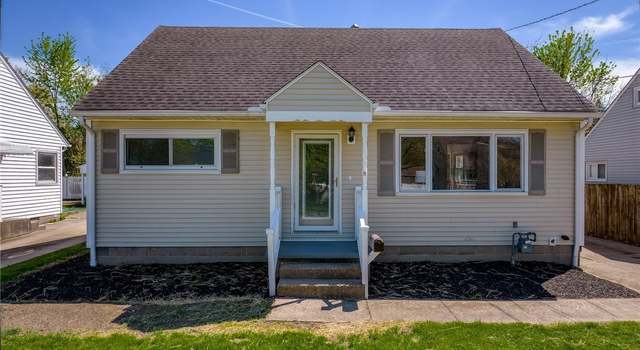 Photo of 218 Lehigh Ave, Cuyahoga Falls, OH 44221
