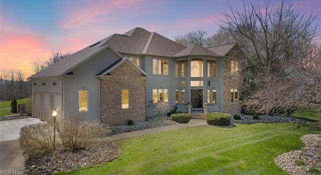 Photo of 6389 Highland Green Dr, Medina, OH 44256