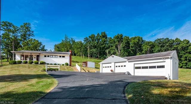 Photo of 165 Reservoir Rd, New Concord, OH 43762